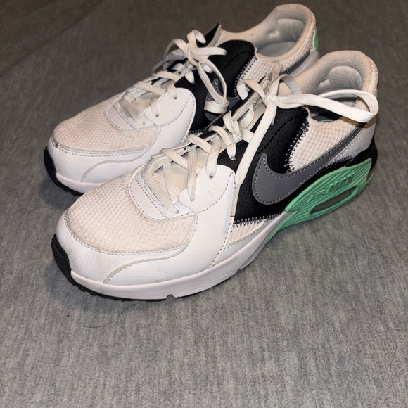 Nike Air Max Excee Women’s Shoes White/Green Glow Size 8 - Picture 1 of 7